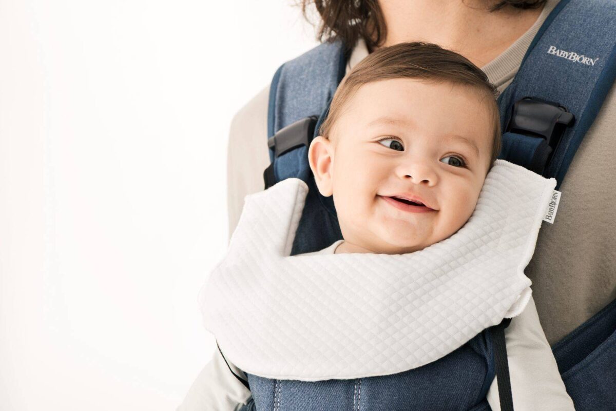 Babybjorn - Baby Carrier One Air