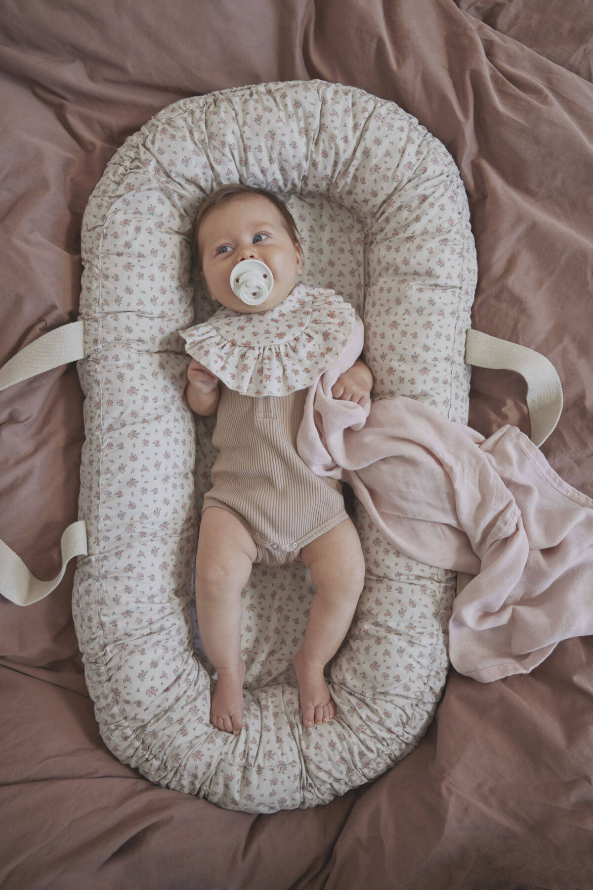 Elodie Details - Portable Baby Nest - Autumn Rose - Dzieci I Niemowlęta &Gt; Beciki I Kocyki Niemowlęce