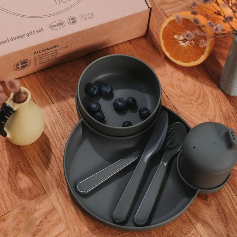 Dantoy TINY BIObased Zestaw naczyń Dinnertime Olive 5701217062021 6202